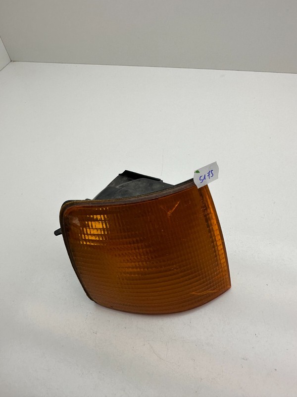 Volkswagen Passat B3 Avant Signal Droit CÃ´TÃ© 357953050 133718
