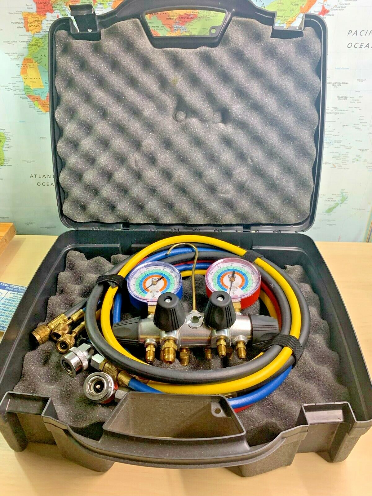 JB Industries 25133 4 VALVE 3/8" ALUMINUM ZEPPELIN MANIFOLD GAUGE WITH