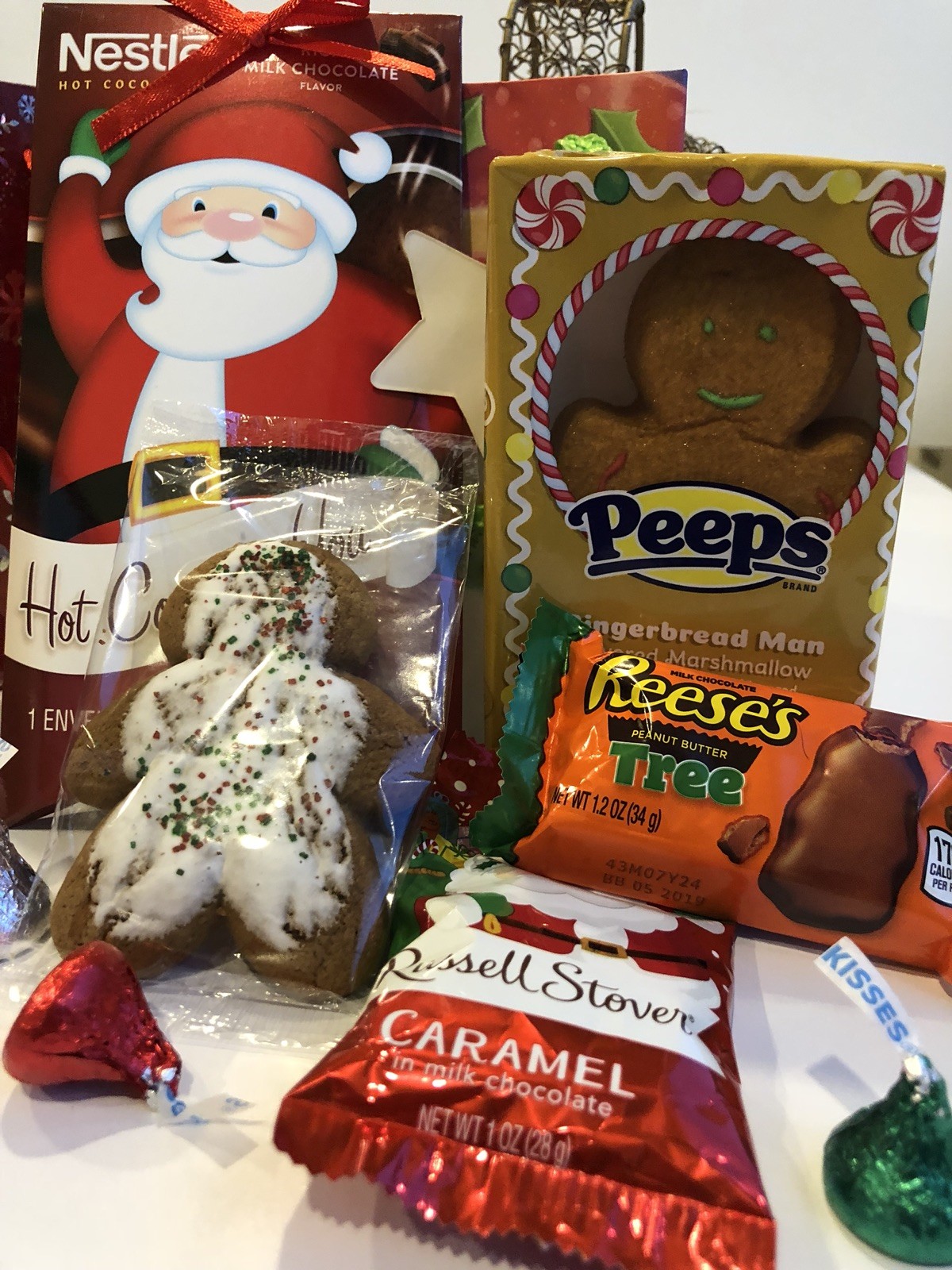 Christmas Chocolate Lovers PEPPERMINT LINDOR TRUFFLES RUSSELL STOVER Candy Gift