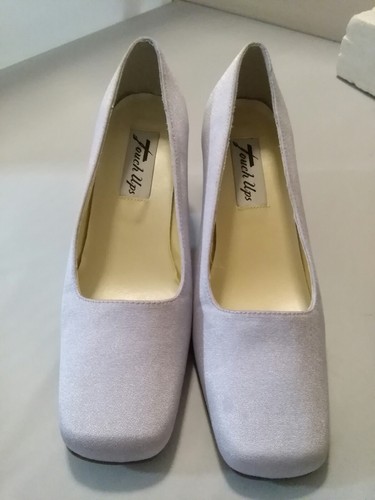 Touch Ups Beautiful Formal Bridal Slip On Low Heels Size 5.5