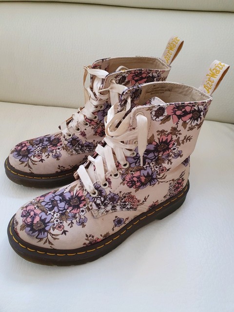 dr martens uk size 5