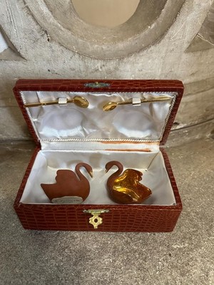 Vintage elegant French Limoges a pair of swans porcelain salt ...