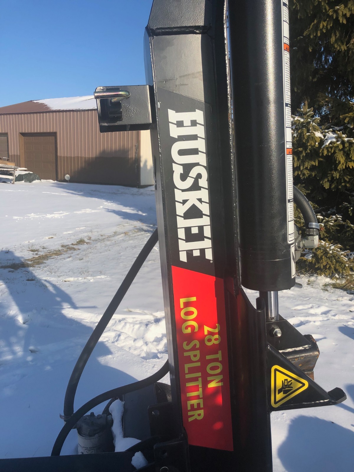 Husky 28 Ton log splitter