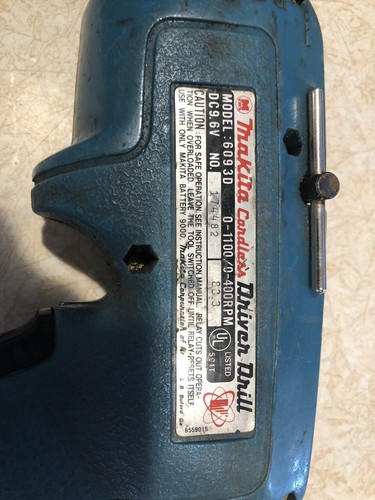 LOT OF 2 MAKITA DRILL DRIVER TOOL 6093D NO BATTERY VINTAGE METAL CASE ANTIQUE