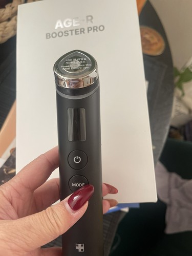Medicube AGE-R Booster Pro Home Skin Care Device - FedEX Medicube AGE-R Booster Pro Home Skin Care Device - FedEX