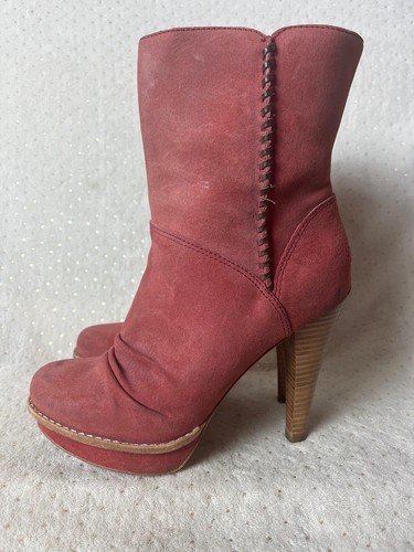 UGGパンプス These Will Be the Next Sold-Out-Everywhere Ugg Shoes | Who