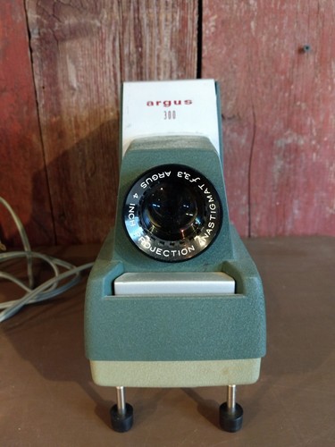 Vintage Argus 300 Slide Projector with original box 1960's Made in USA