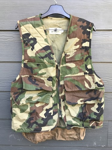 Vintage Black Sheep Camo Vest with Game Bag Hunting Outdoors Vintage Black Sheep Camo Vest with Game Bag Hunting Outdoors