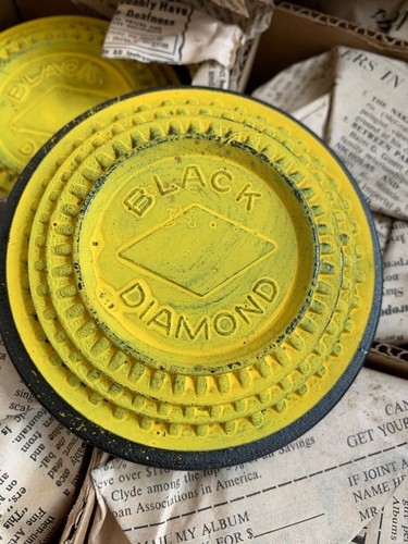 1 Full Case, 135 Black Diamond Special Targets, Vtg Clay Pigeons Yellow on Black