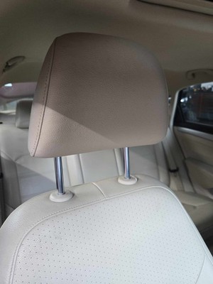 Used Right Front Headrest fits: VW PASSAT Right 12 13