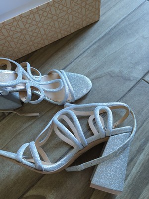 JEWEL BADGLEY MISCHKA TASHA SILVER GLITTER SANDAL US 8