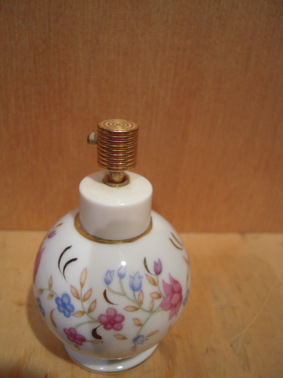 Vintage Round IRICE Spray Bottle Gold leaves
