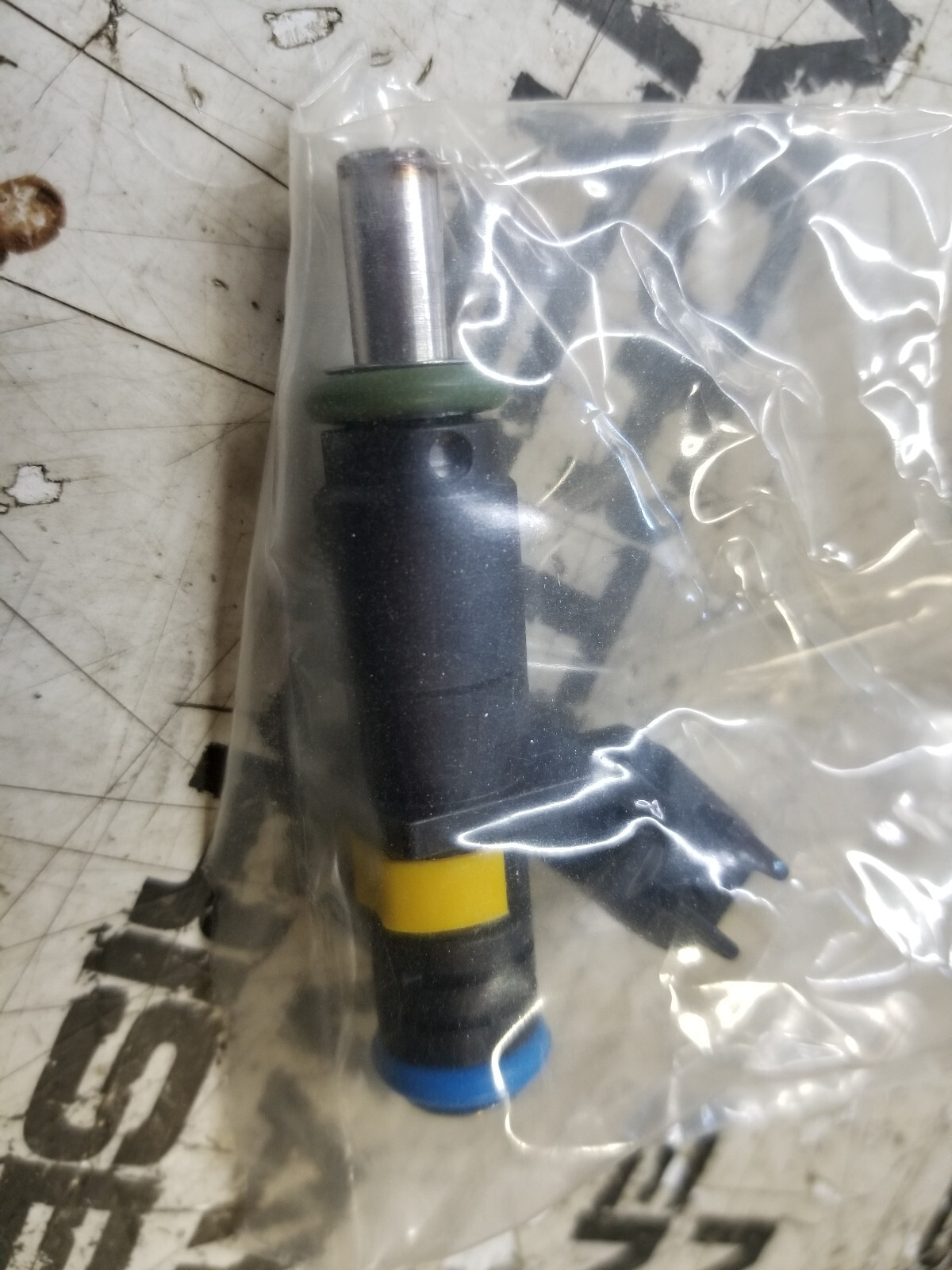 05038838AA New Genuine Mopar Fuel Injector OE - Picture 3 of 4