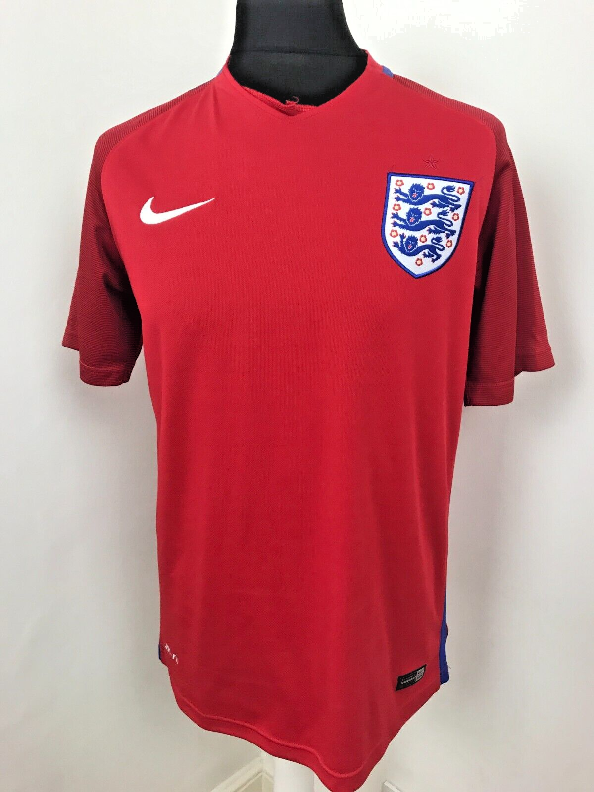 england away kit 2016