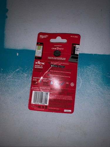 New Milwaukee 48-21-2000 Tick Tool and Equipment Tracker One Key NIB