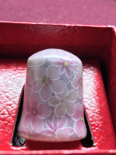 Vintage Floral Pink/Mauve Thimble