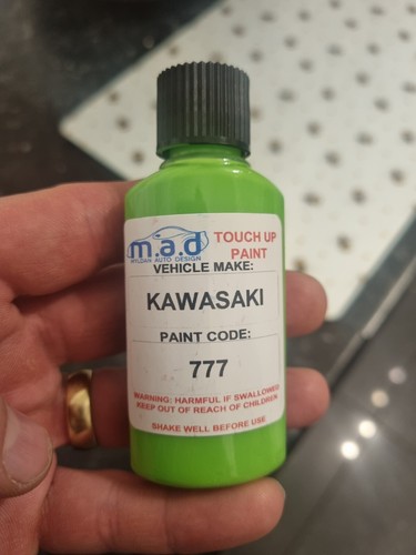 Kawasaki 777 Paint Touch Up Pen Lime Green Motorbike Bike ZX9R ZX6R Ninja Repair