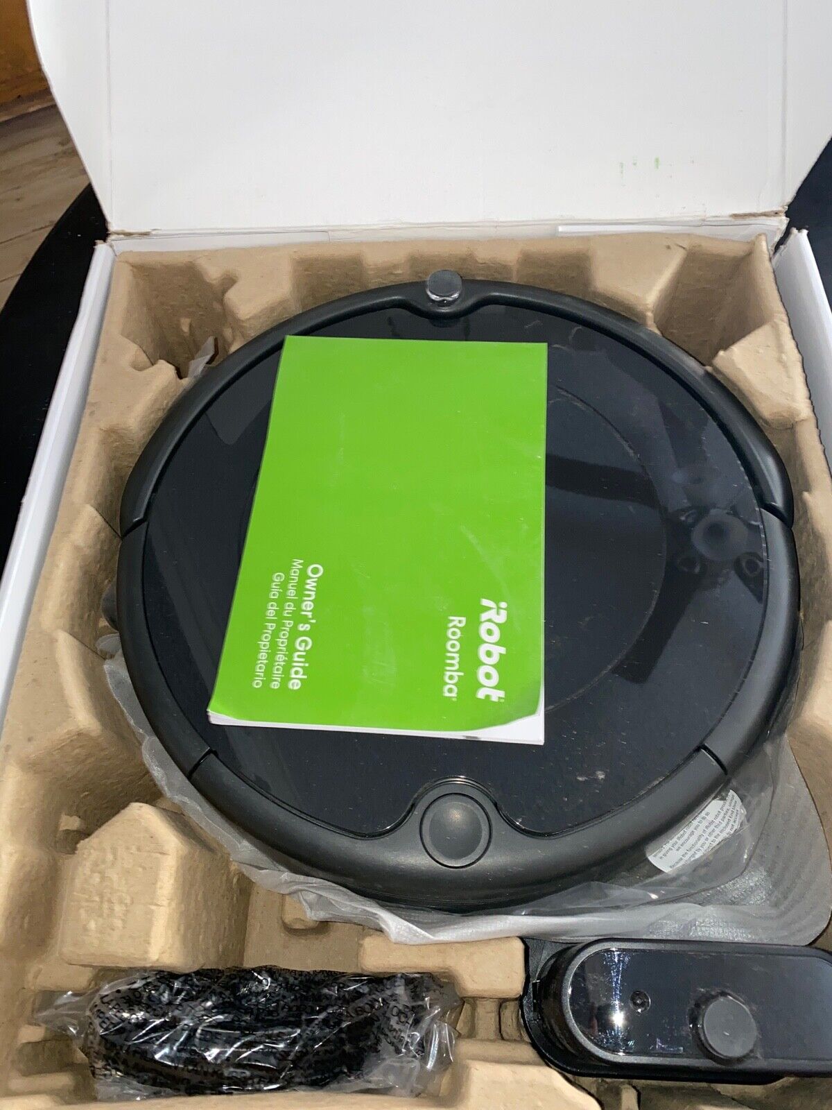 iRobot Roomba 692 Robot Vacuum-Wi-Fi Connectivity, Works with Alexa iRobot Roomba 692 Robot Vacuum-Wi-Fi Connectivity, Works with Alexa