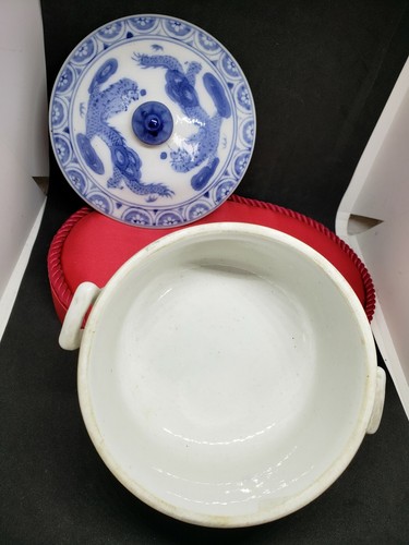 Antique Chinese Bowl With Lid Blue & White