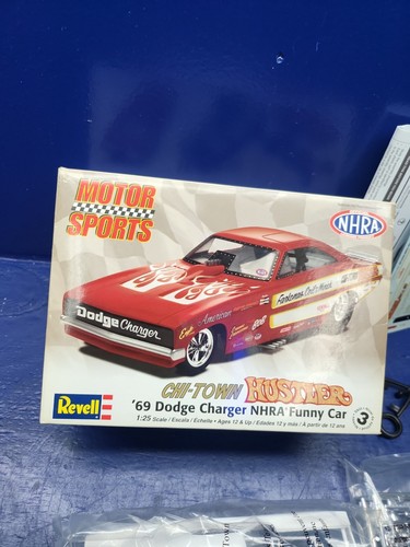 ‘69 DODGE CHARGER FUNNY CAR 1/25 PL Amazon.com: Polar Lights 1969 Dodge Charger Funny Car 1:25