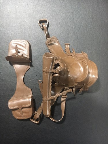 Marx Johnny West - Brown Western Tack Complete Set