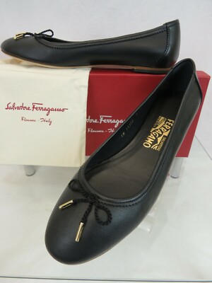 SALVATORE FERRAGAMO ENEA BLACK NAPPA LEATHER GOLD LOGO BOW BALLET FLATS 9 M