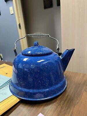 Blue Enamel Tea Kettle - 2.6 Qt US