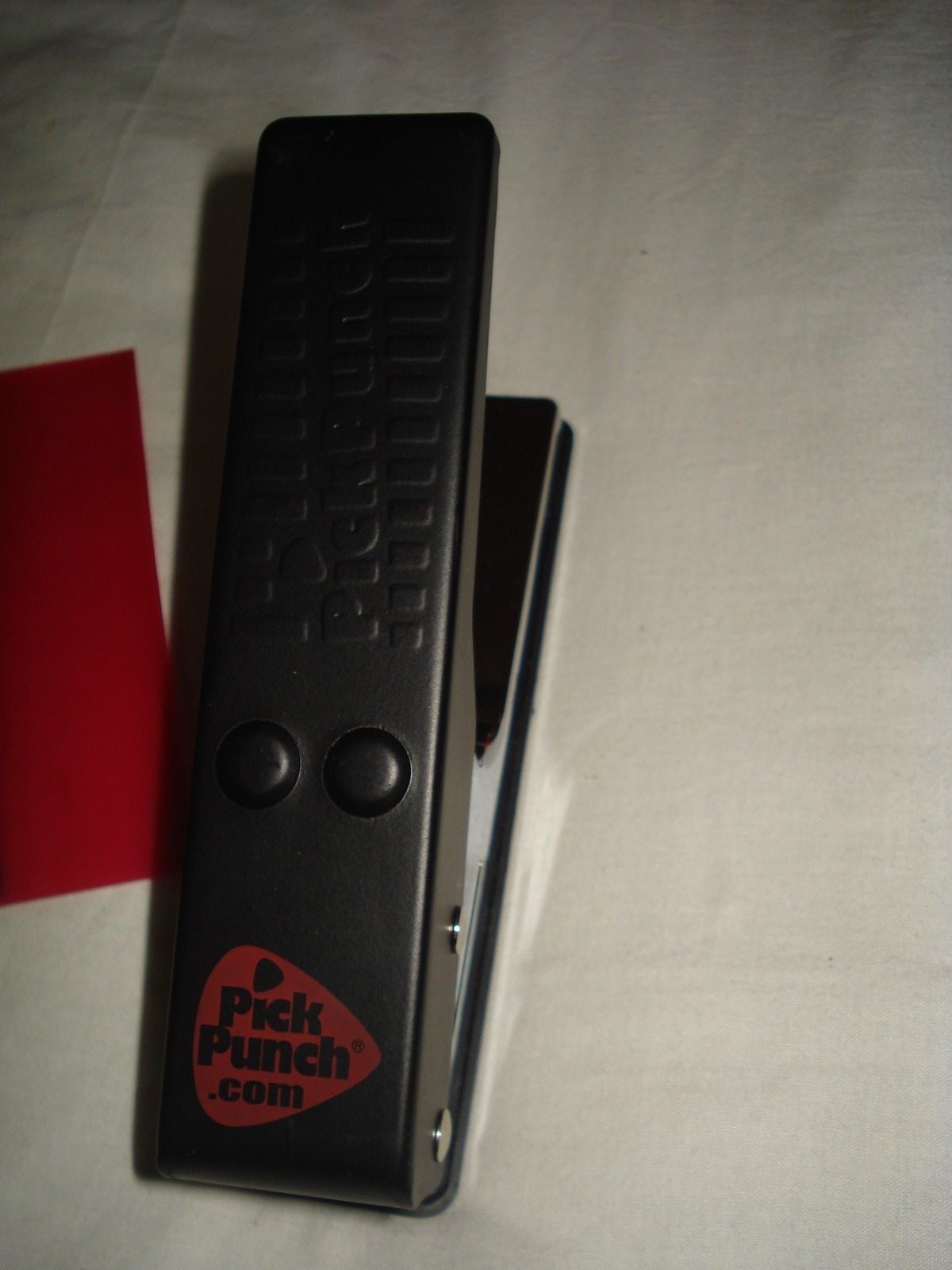 PICK PUNCH CREATE YOUR OWN GUITAR PICKS