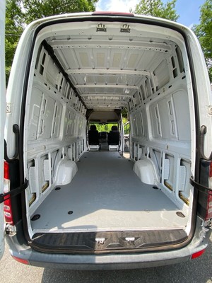 image 4 of interior