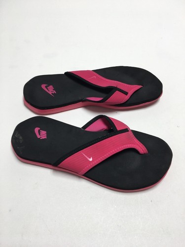 nike celso flip flops pink