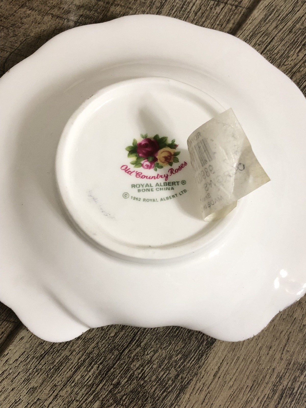 ROYAL ALBERT OLD COUNTRY ROSES SHELL VANITY TRINKET TRAY ~ w/ Original Sticker