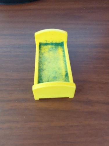 Fisher Price Little People 1975 Sesame Street #938 Yellow Single Bed for Ernie
