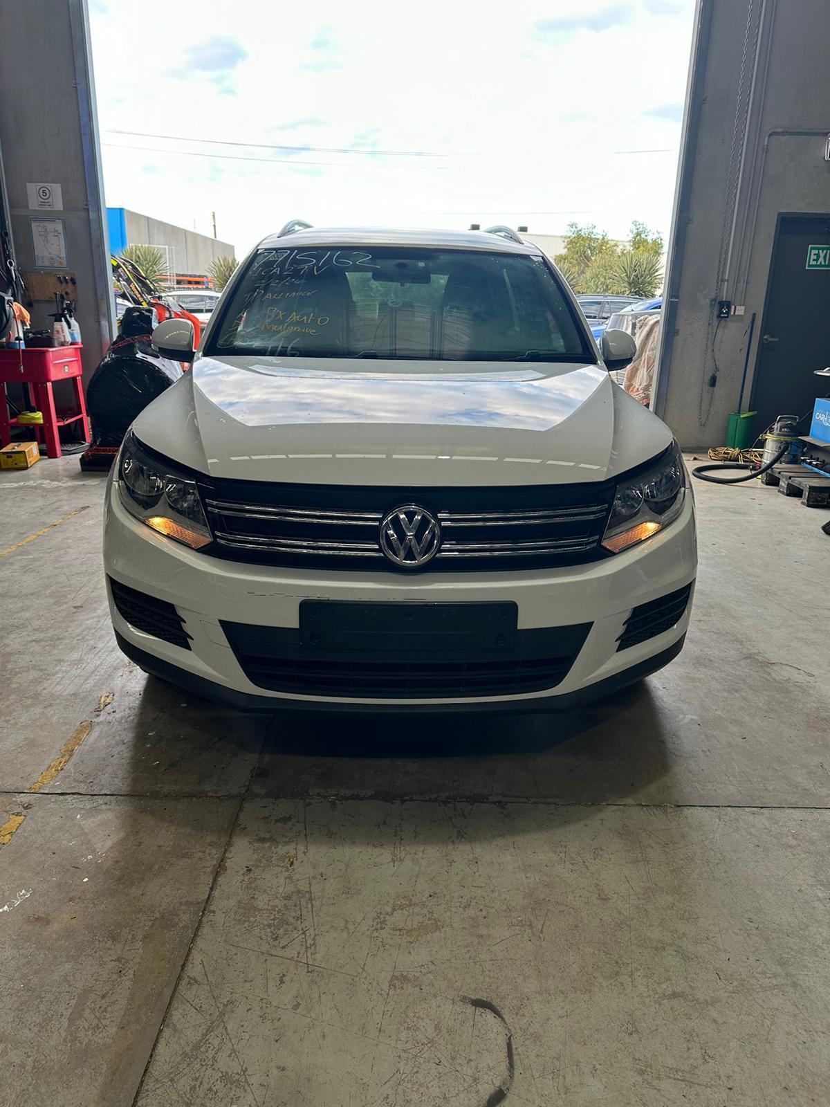 2014 Volkswagen Tiguan AERIAL AMPLIFIER 5N0035552L 5N 05/08-08/16 image 5