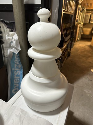 Giant Chess Set 16-26  Inch High Chess Set Plastic Indoor Outdoor.