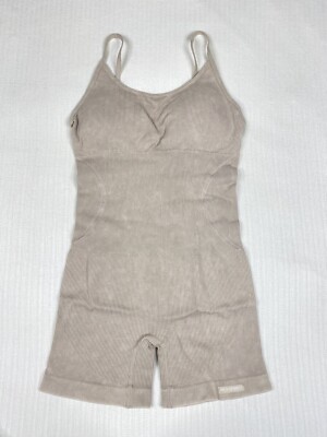 Pretty Little Thing Oatmeal AcidWash Seamless Rib Mini Gym Padded Unitard Size M