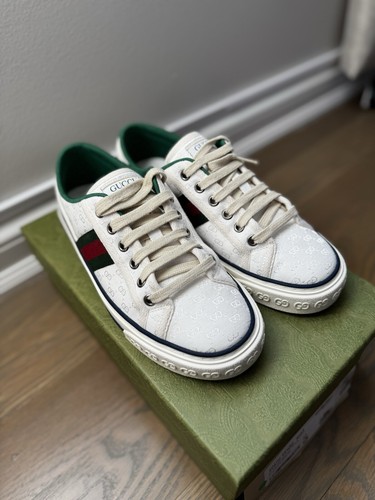 【国内発送★GUCCI】〔グッチ テニス 1977〕アニマル スニーカー 国内発送☆GUCCI】〔グッチ テニス 1977〕アニマル スニーカー