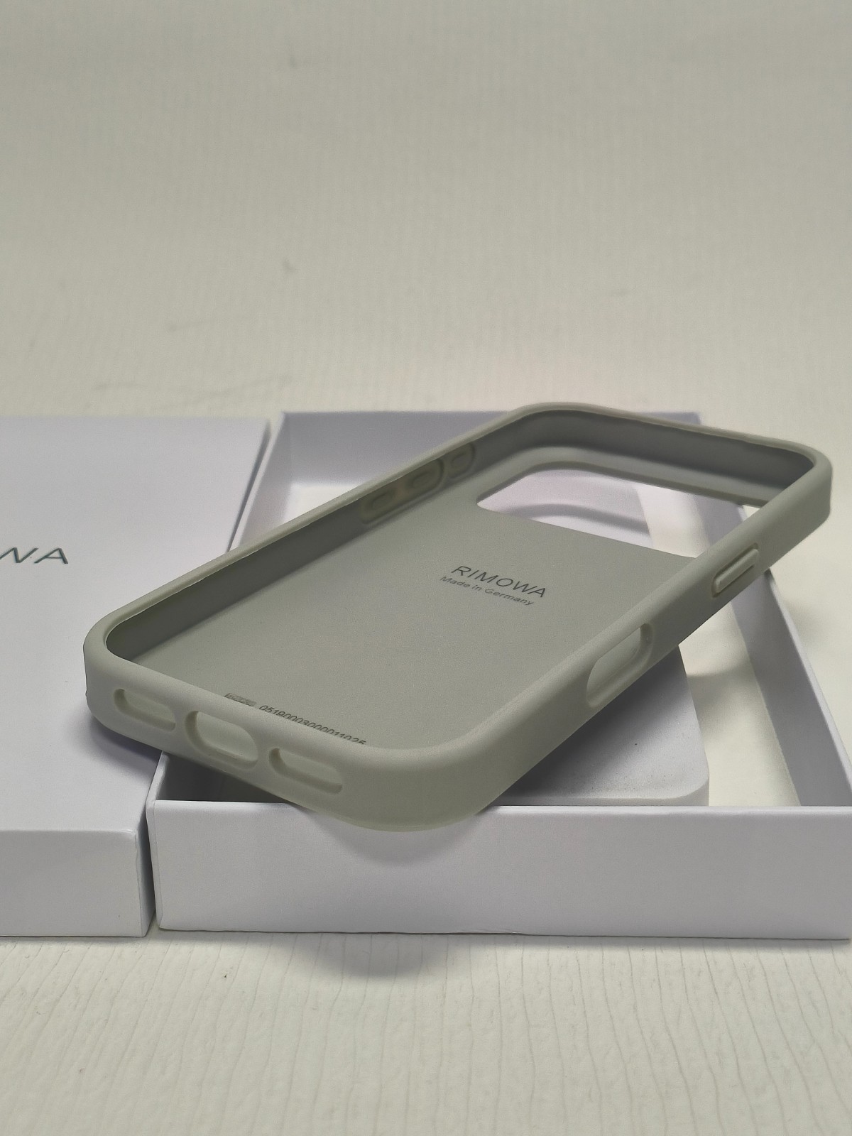 RIMOWA For Apple iPhone 17 Pro Max Silver Aluminium Phone Case | eBay