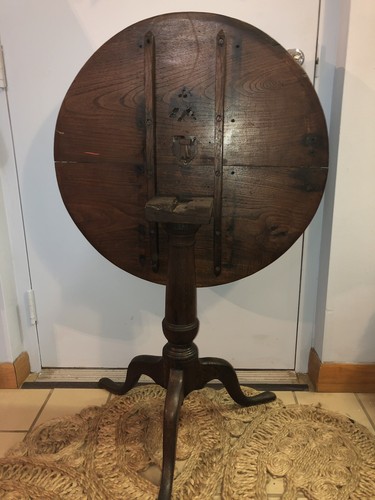 18th C Primitive Tilt Top Table