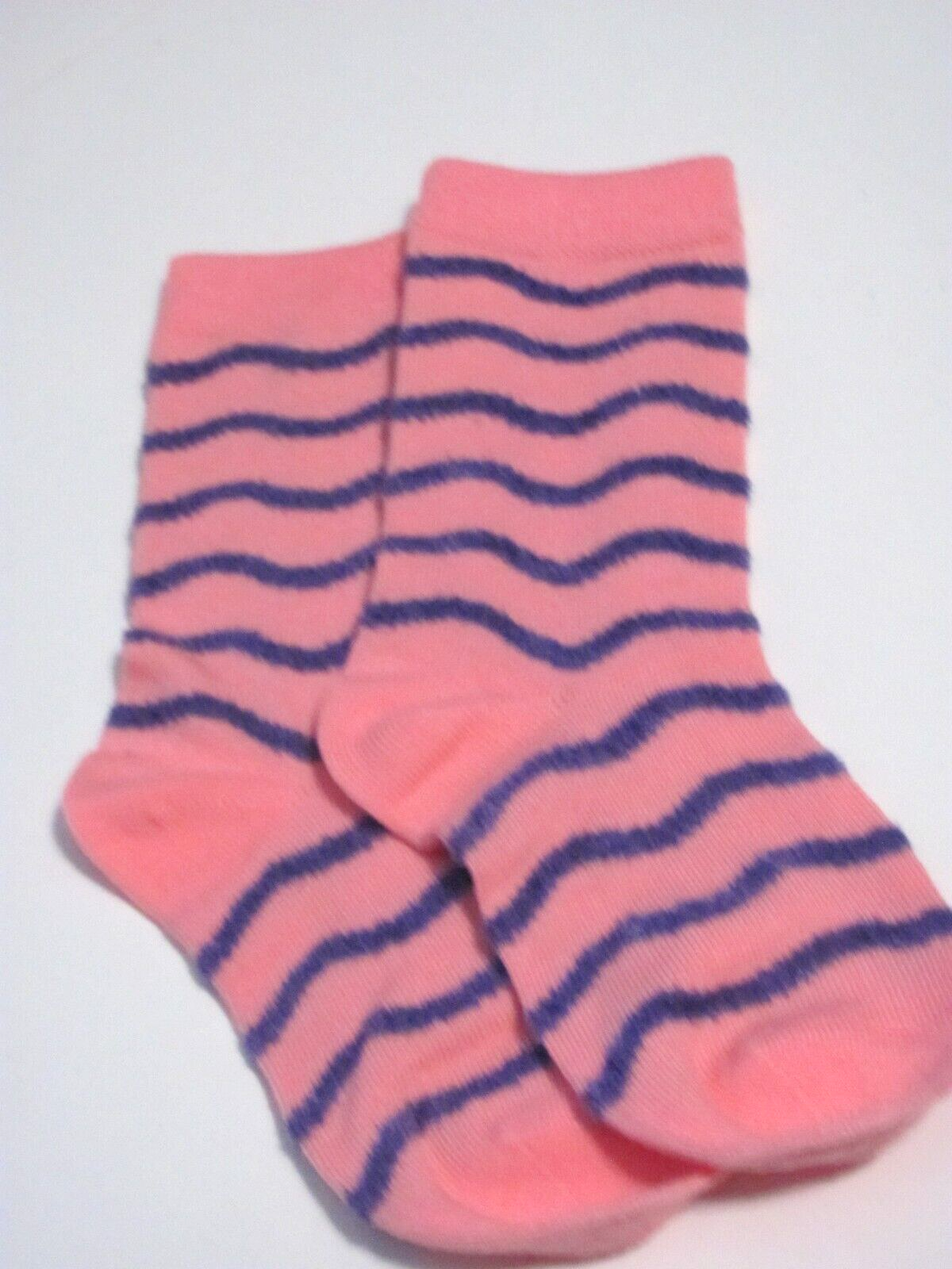 NWOT CRAYOLA GIRL'S SOCK SIZE 7-8.5 PEACHY PINK W/ PURPLE
