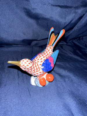Herend Red Fishnet Sparrow Figurine Collectible