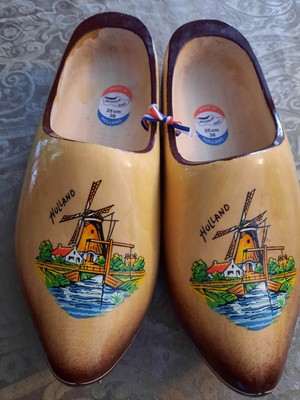 Hand Crafted Shoes Hand Made Natuurlijk Goed Hand Painted Wood Dutch Swedish...