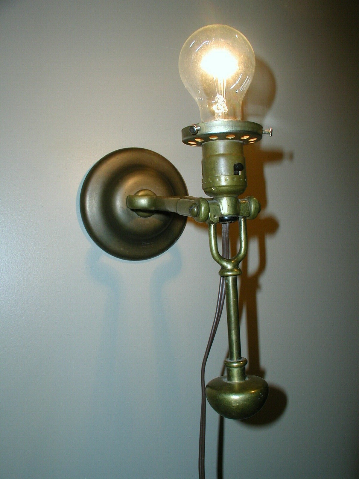 Vintage Brass Nautical Ships Gimbal Desk Wall Mount Lamp Light Maritime Marine