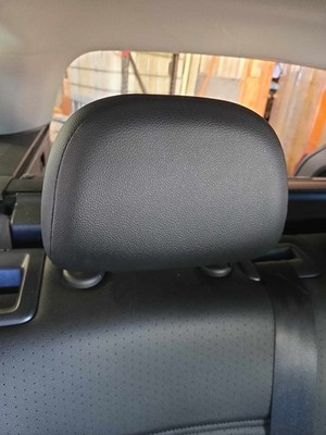Used Right Rear Headrest fits: GOLF EXCEPT GTI Right 15 16 17 18 19 20 21