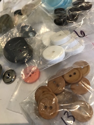 Mixed Lot If Vintage Buttons