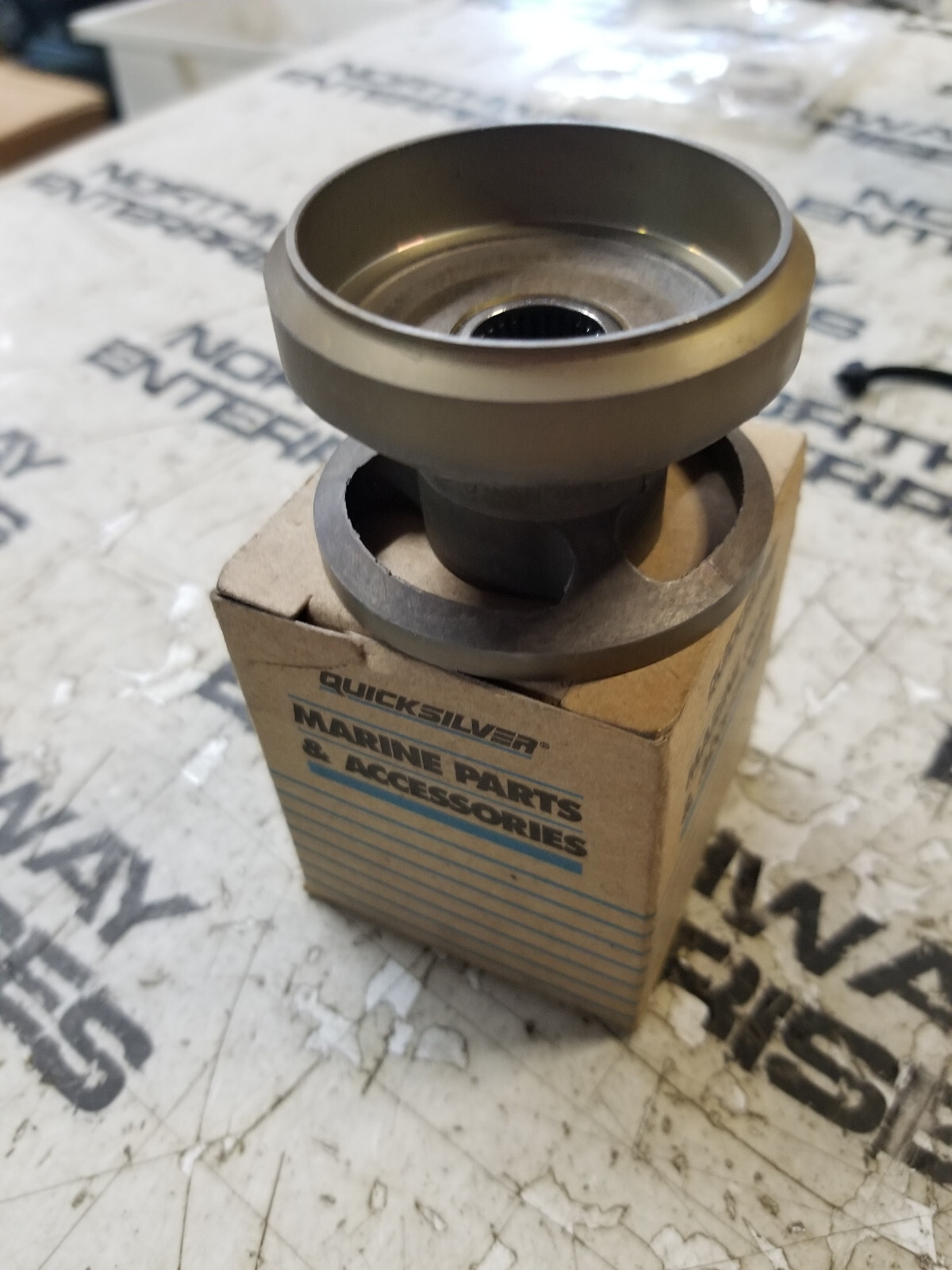 Genuine Mercury Quicksilver 63317A3 Bearing Carrier - Picture 1 of 3