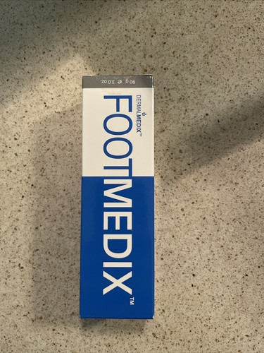 DermalMedix FOOTMEDIX Restore Smooth Severely Dry Cracked Callused Feet -3oz