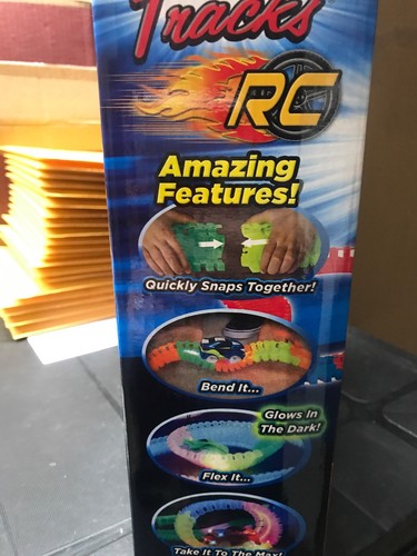 Ontel Magic Tracks Remote Control Turbo Race Car 10‘ Feet Flexible Track RED