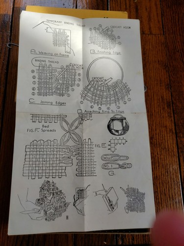 Vintage Colonial Yarn Products Co. Looper Loom in Original Box...Pot holder Loom