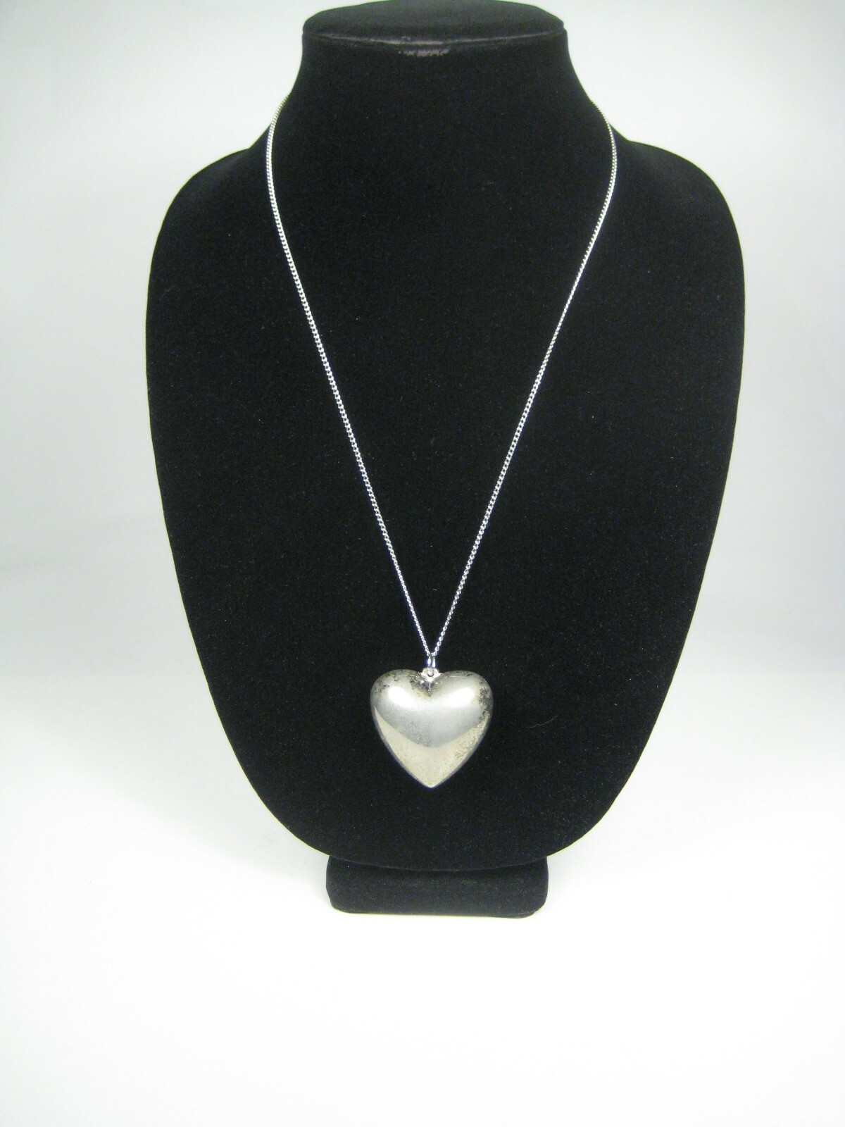 ★ROSEMONT★ Silver Black Heart Necklace RC24B34J 916067_alt1.jpg
