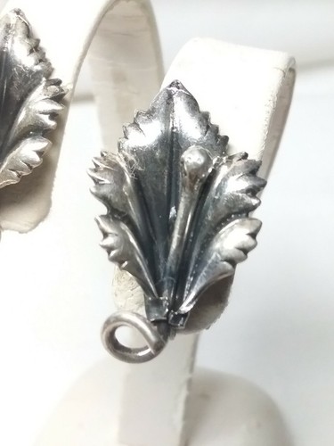 Sterling Silver Peace Lily Flower Screw Back Earrings